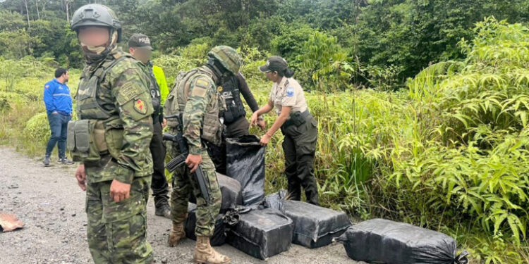 El presidente Daniel Noboa ya puede disponer que la Policía se subordine a las Fuerzas Armadas